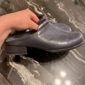 Brand new vintage mule leather shoes